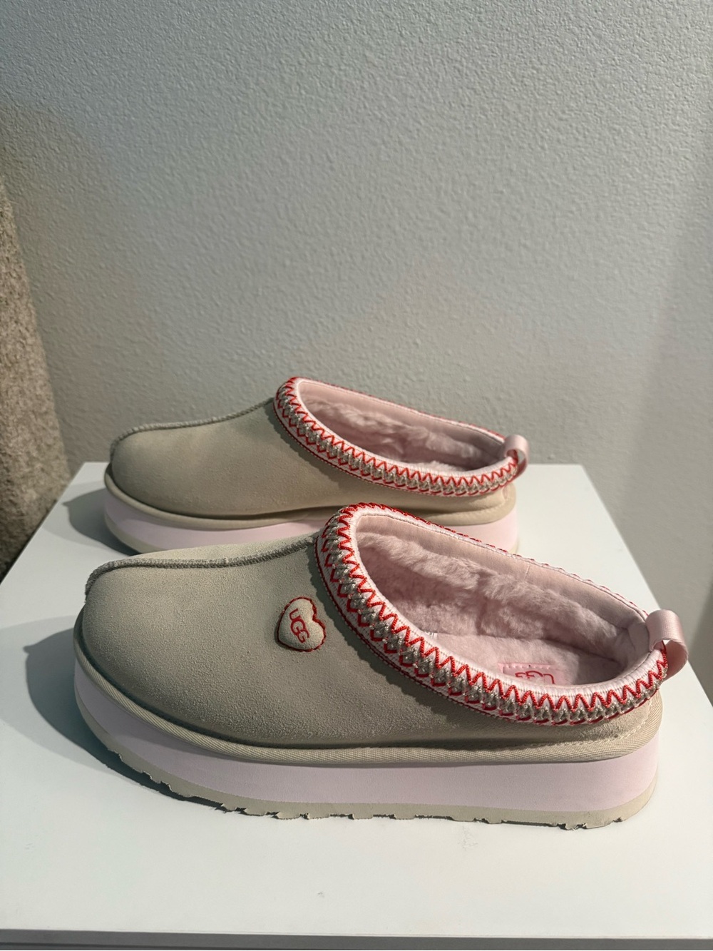 UGG Tazz Valentines Limited Edition Slippers